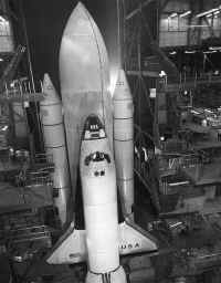 1981 STS2 rollout KSC-381-0704.JPG (68113 octets)